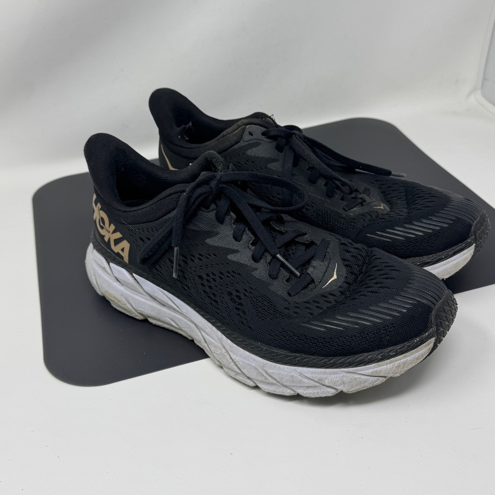 Hoka Clifton 7 size 8.5 ripping on the inside heel liner